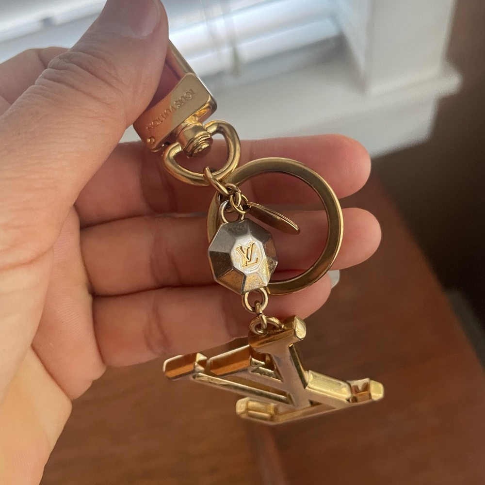 Louis Vuitton Gold Keychain - Picture 8 of 10